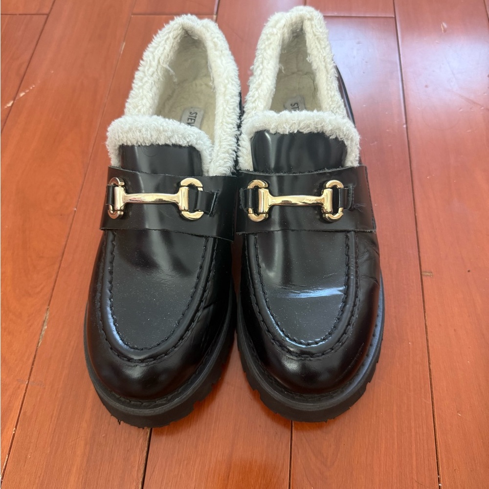 Steve Madden Black Loafers with Gold Buckle and White Fur Lining